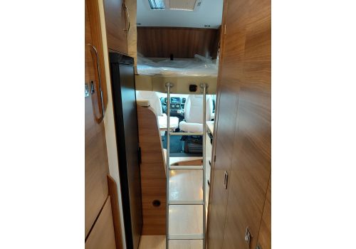 Camper Van RAPIDO V65XL en Catalog