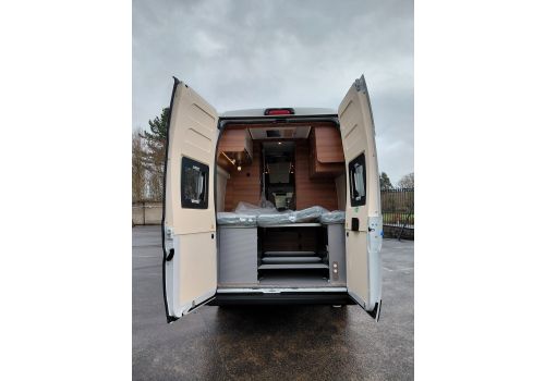 Camper Van RAPIDO V65XL en Catalog