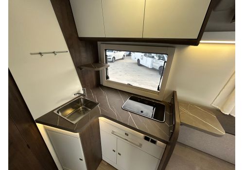 Low Profile Motorhome BENIMAR Tessoro 488 en Sale Occasion