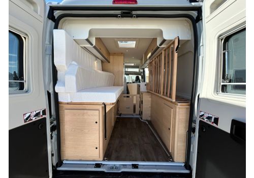 Camper Van SUNLIGHT Cliff 640 X en Catalog