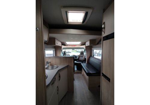 Low Profile Motorhome WEINSBERG R58 en Sale Occasion