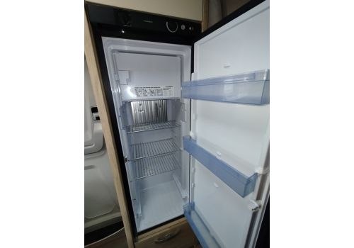 Low Profile Motorhome WEINSBERG R58 en Sale Occasion