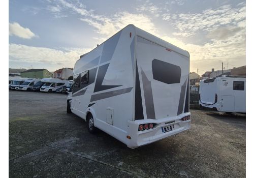 Low Profile Motorhome WEINSBERG R58 en Sale Occasion
