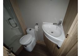 Low Profile Motorhome WEINSBERG R58 in Sale Occasion