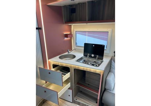 Low Profile Motorhome ROLLER TEAM Kronos 234 TL en Sale Occasion