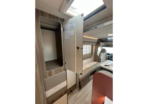 Low Profile Motorhome ROLLER TEAM Kronos 274 TL en Sale Occasion