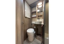 Low Profile Motorhome ROLLER TEAM Kronos 274 TL en Catalog