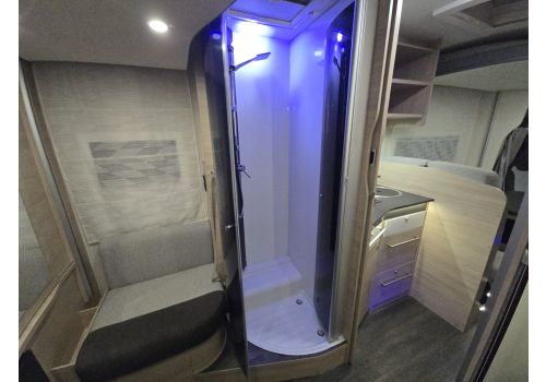 Low Profile Motorhome CHALLENGER 396 en Sale Occasion