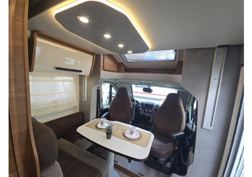 Low Profile Motorhome ELNAGH Baron en Sale Occasion
