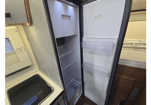 Low Profile Motorhome ELNAGH Baron en Sale Occasion