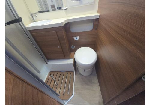 Low Profile Motorhome ELNAGH Baron en Sale Occasion