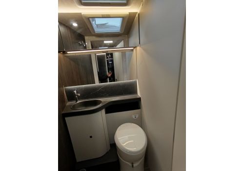 Integral Motorhome MOBILVETTA KEA I 90 en Sale Occasion