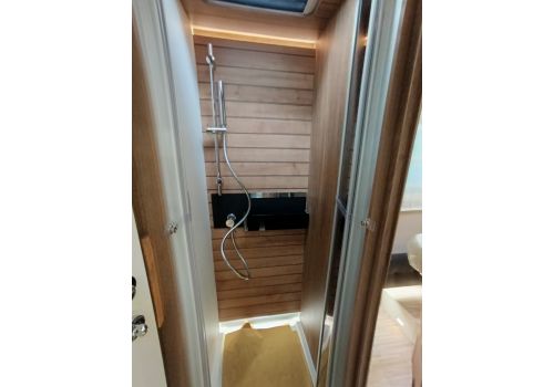 Integral Motorhome MOBILVETTA K-Yatch Tekno Line 90 en Catalog
