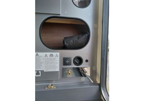 Integral Motorhome RAPIDO 8096dF en Sale Occasion