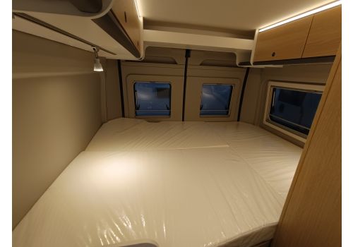 Camper Van SUNLIGHT Cliff 600 X RT en Catalog