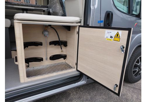 Camper Van DREAMER CamperFive Fun + en Sale Occasion