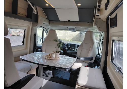 Camper Van DREAMER CamperFive Fun + en Sale Occasion