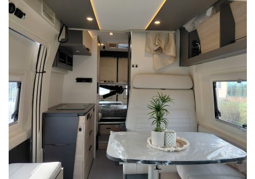 Camper Van DREAMER CamperFive Fun + en Sale Occasion