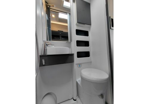 Camper Van DREAMER CamperFive Fun + en Sale Occasion