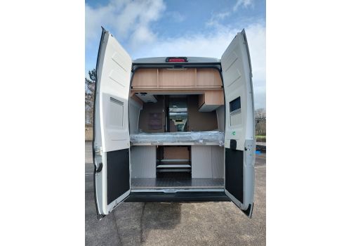 Camper Van DREAMER CamperVan XL Select en Catalog