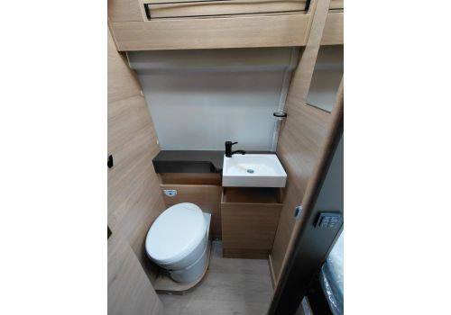 Camper Van DREAMER CamperVan XL Select en Catalog