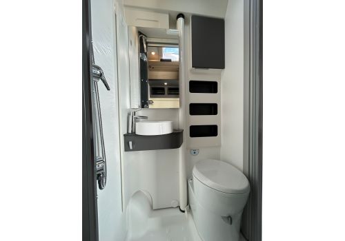 Camper Van DREAMER Camper five FUN + en Sale Occasion