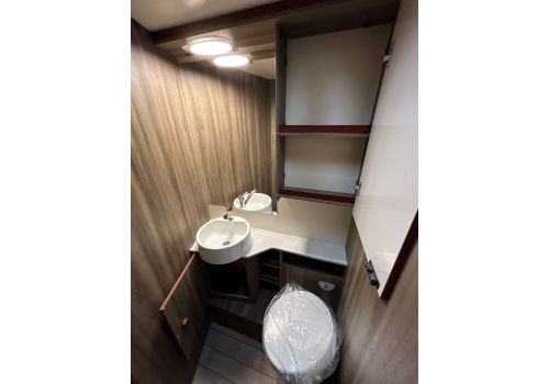 Low Profile Motorhome ROLLER TEAM Kronos 267 TL Spring Edition en Sale Occasion