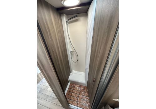 Low Profile Motorhome ROLLER TEAM Kronos 294 TL Spring Edition en Sale Occasion