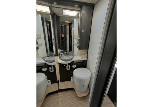 Low Profile Motorhome BENIMAR Mileo 294 en Sale Occasion
