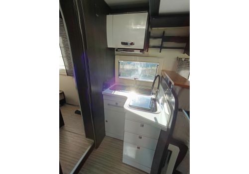 Low Profile Motorhome BENIMAR Mileo 294 en Sale Occasion