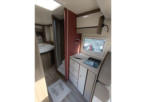 Low Profile Motorhome ROLLER TEAM Kronos 265 TL Selekt en Sale Occasion