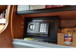 Low Profile Motorhome BENIMAR Perseo 530 en Sale Occasion
