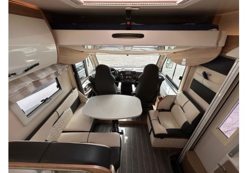 Integral Motorhome ROLLER TEAM Zefiro Plus 284 en Sale Occasion
