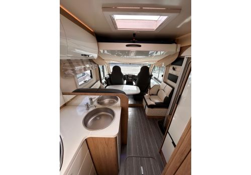 Integral Motorhome ROLLER TEAM Zefiro Plus 284 en Sale Occasion