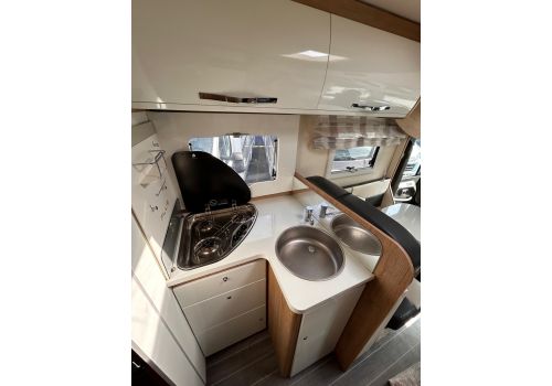 Integral Motorhome ROLLER TEAM Zefiro Plus 284 en Sale Occasion