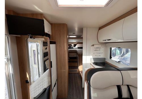Integral Motorhome ROLLER TEAM Zefiro Plus 284 en Sale Occasion