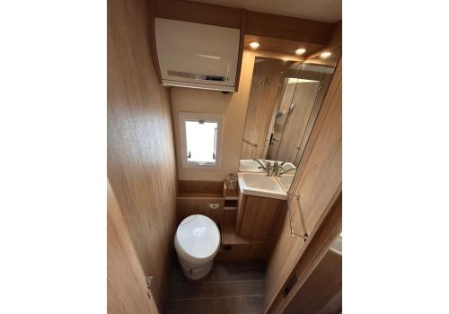 Integral Motorhome ROLLER TEAM Zefiro Plus 284 en Sale Occasion