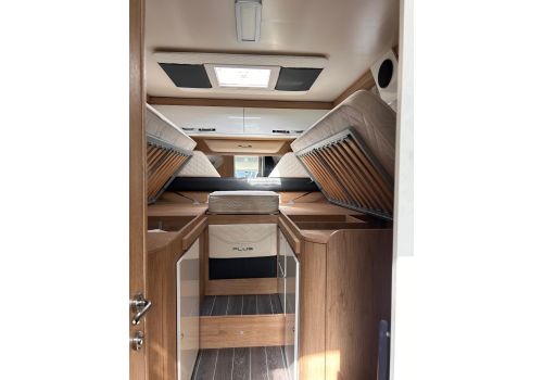 Integral Motorhome ROLLER TEAM Zefiro Plus 284 en Sale Occasion