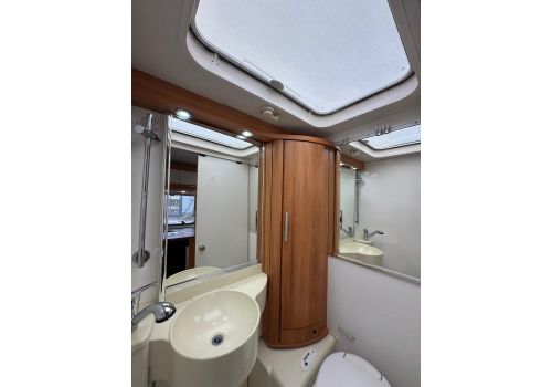 Integral Motorhome HYMER Exsis  562 en Sale Occasion
