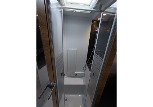 Integral Motorhome ADRIA Sonic Supreme i710DC en Sale Occasion