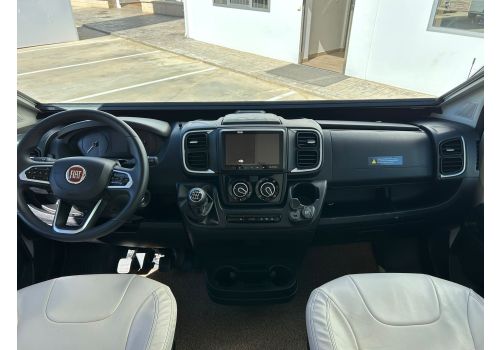 Low Profile Motorhome PILOTE P746 Expression en Sale Occasion