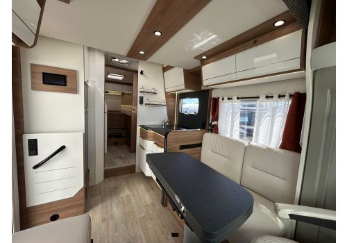 Low Profile Motorhome PILOTE P746 Expression en Sale Occasion