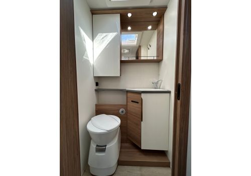 Low Profile Motorhome PILOTE P746 Expression en Sale Occasion