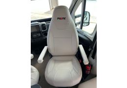 Low Profile Motorhome PILOTE P746 Expression en Sale Occasion
