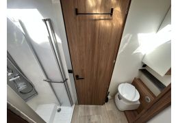 Low Profile Motorhome PILOTE P746 Expression en Sale Occasion