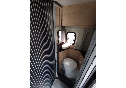 Camper Van DETHLEFFS Globetrail 540 DR en Catalog