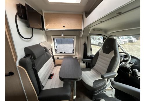 Camper Van SUNLIGHT Cliff 602 Adventure Edition en Rent