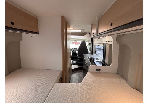 Camper Van SUNLIGHT Cliff 602 Adventure Edition en Rent