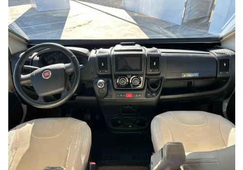 Low Profile Motorhome PILOTE P746GJ en Sale Occasion
