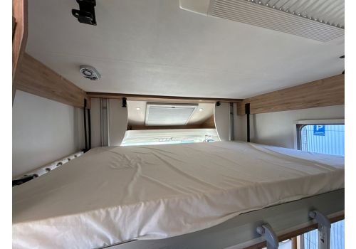 Low Profile Motorhome PILOTE P746GJ en Sale Occasion